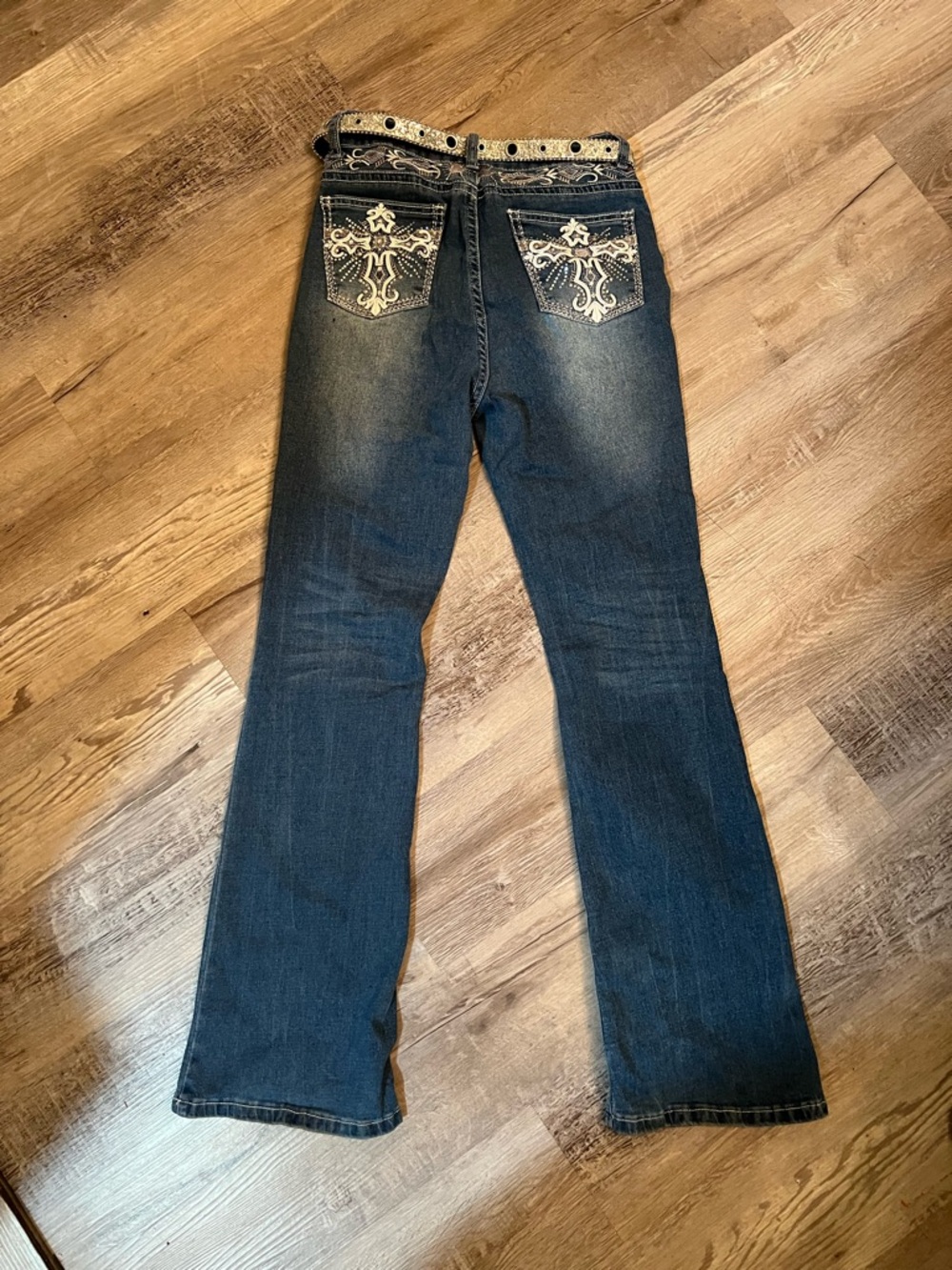 ROMWE Dark Blue Flare Jeans with Embroidered Back Pockets